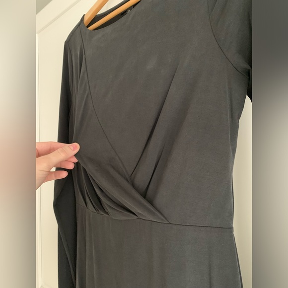 Dress that arrives above knee. Worn only once. Very confortable. - Picture 3 of 7